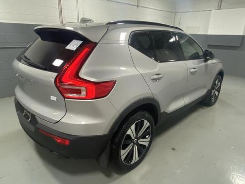 2023 Volvo XC40 Recharge Pure Electric Twin Core