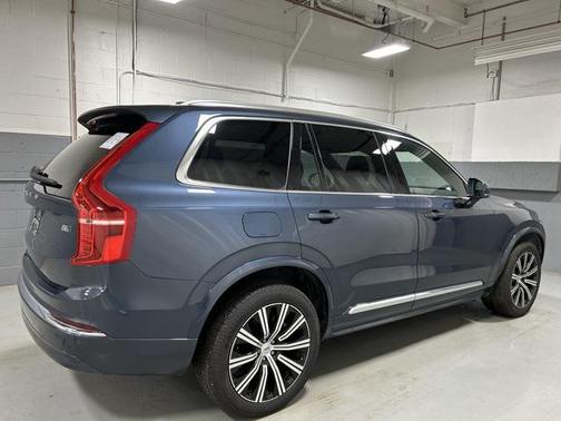 2024 Volvo XC90 B6 Core Bright Theme