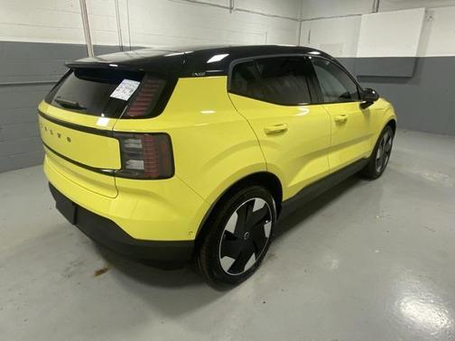 2025 Volvo EX30 Twin Motor Ultra