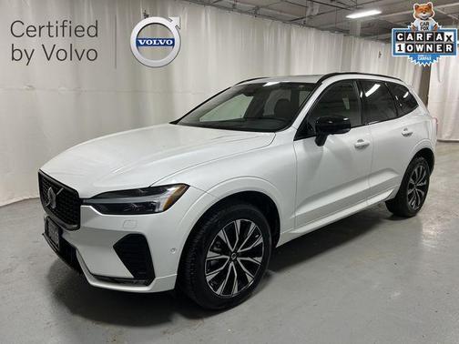 Crystal White 2025 Volvo XC60 B5 Core