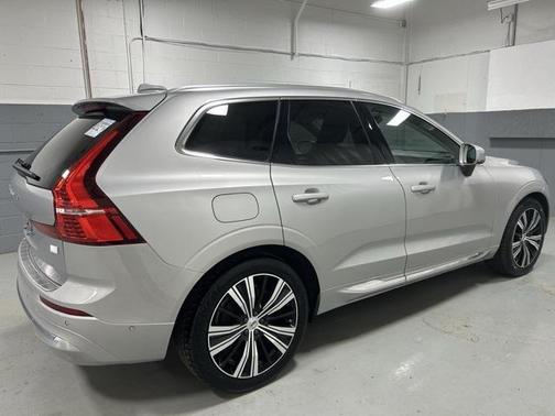 2022 Volvo XC60 Recharge Plug-In Hybrid T8 Inscription