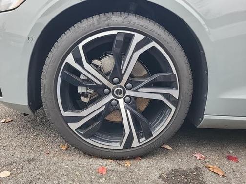 2025 Volvo S60 B5 Ultra