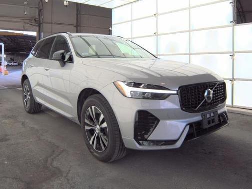2025 Volvo XC60 B5 Core