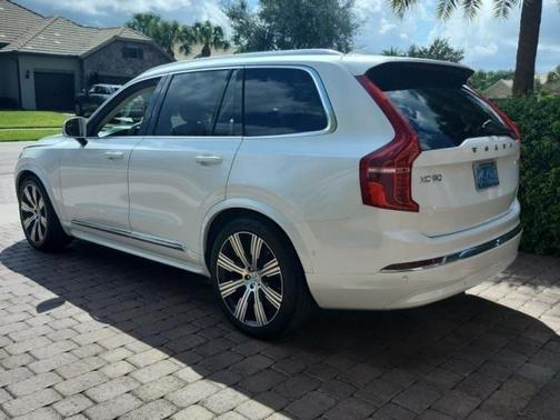 2023 Volvo XC90 B6 Ultimate 7-Seater
