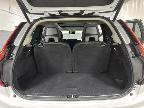 2025 Volvo XC90 B6 Plus 7-Seater