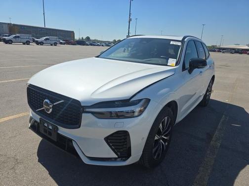 2025 Volvo XC60 B5 Plus