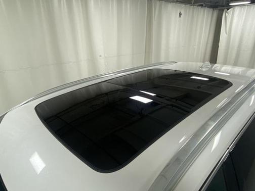 2024 Volvo XC90 Recharge Plug-In Hybrid T8 Plus Bright Theme 7-Seater