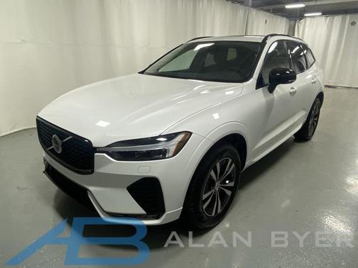 2025 Volvo XC60 B5 Core