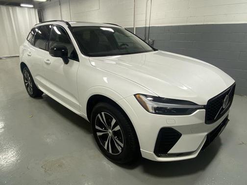 2025 Volvo XC60 B5 Core