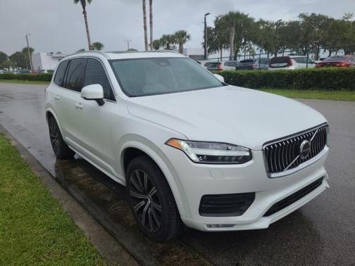 2023 Volvo XC90 B5 Core