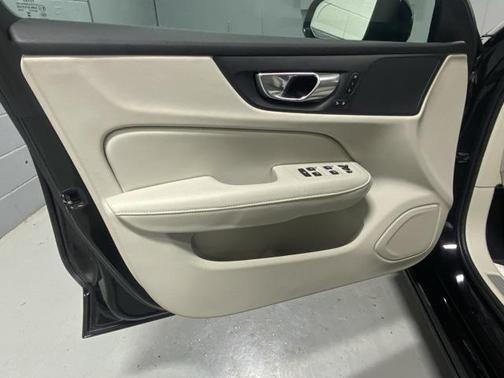 2025 Volvo S60 B5 Core