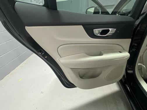 2025 Volvo S60 B5 Core