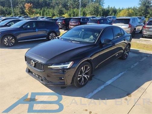 2025 Volvo S60 B5 Core