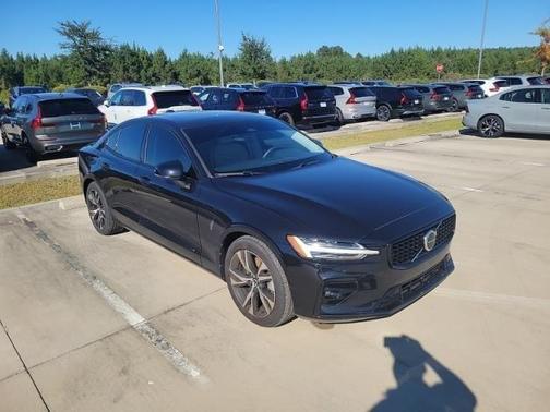 2025 Volvo S60 B5 Core