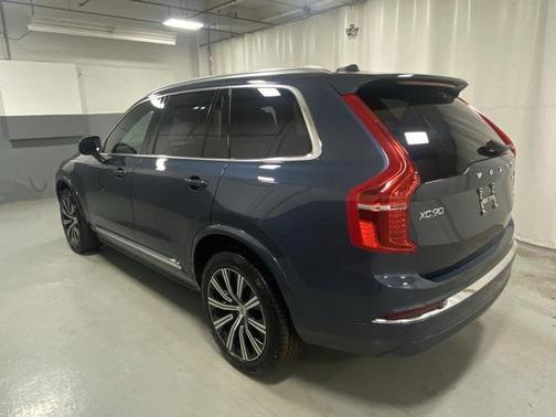 2023 Volvo XC90 B6 Plus 7-Seater