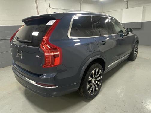 2023 Volvo XC90 B6 Plus 7-Seater