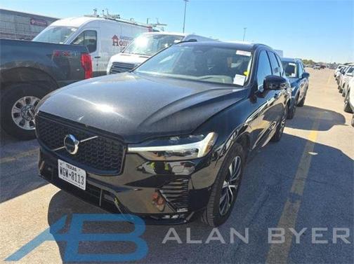 2025 Volvo XC60 B5 Plus