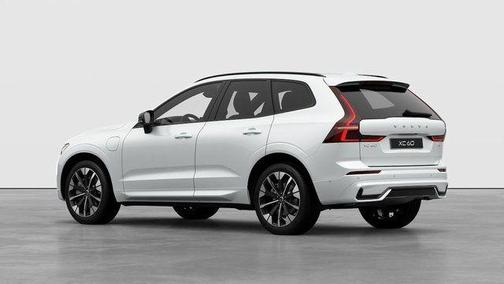 Crystal White Metallic 2026 Volvo XC60 Plug-In Hybrid T8 Plus