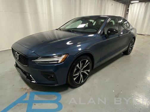 Denim Blue 2025 Volvo S60 B5 Plus