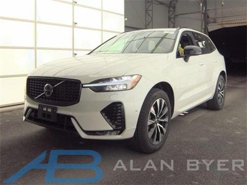 2025 Volvo XC60 B5 Plus