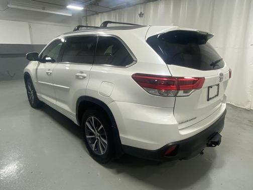 2017 Toyota Highlander