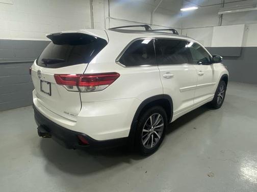 2017 Toyota Highlander