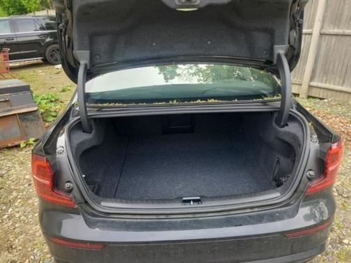 2024 Volvo S60 Recharge Plug-In Hybrid T8 Plus Black Edition