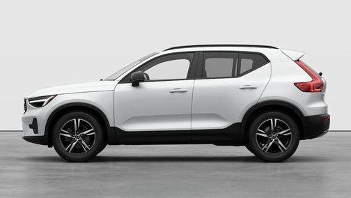 2026 Volvo XC40 B5 Core