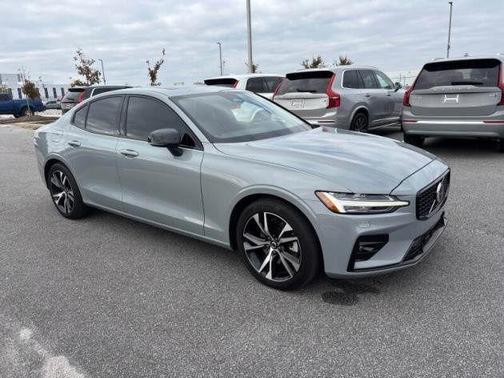 2025 Volvo S60 B5 Core