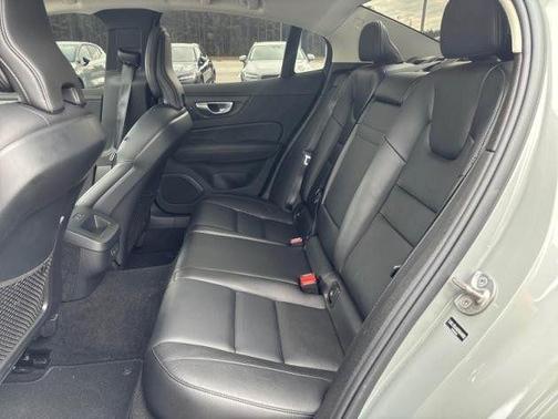 2025 Volvo S60 B5 Core