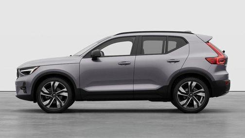2026 Volvo XC40 B5 Ultra