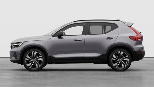 2026 Volvo XC40 B5 Ultra