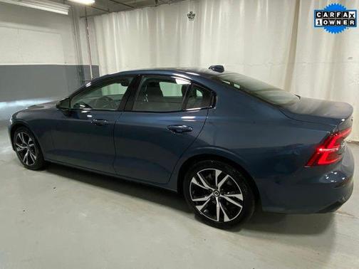 2025 Volvo S60 B5 Core