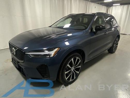 2025 Volvo XC60 B5 Plus