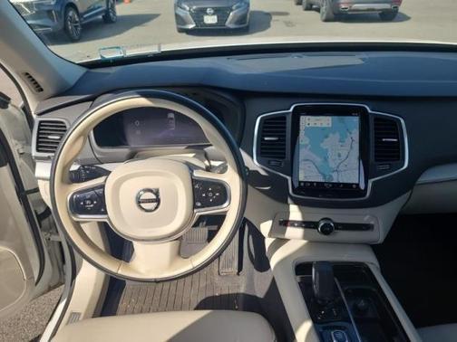 2024 Volvo XC90 B5 Core Bright Theme