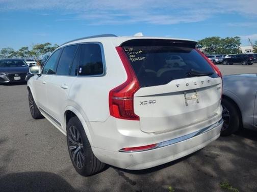 2024 Volvo XC90 B5 Core Bright Theme