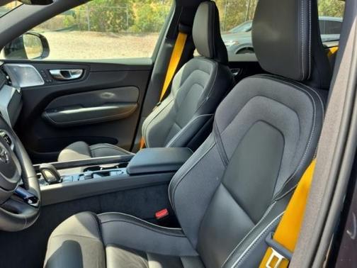 2022 Volvo XC60 Recharge Plug-In Hybrid T8 Polestar