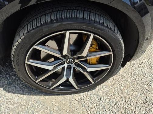 2022 Volvo XC60 Recharge Plug-In Hybrid T8 Polestar
