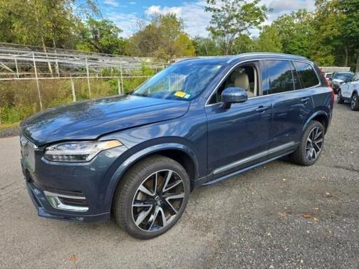 2024 Volvo XC90 B6 Ultimate Bright Theme 7-Seater