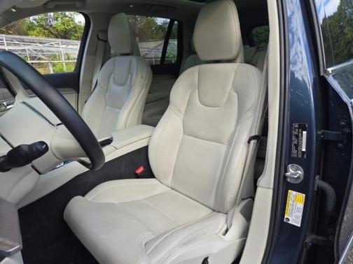 2024 Volvo XC90 B6 Ultimate Bright Theme 7-Seater