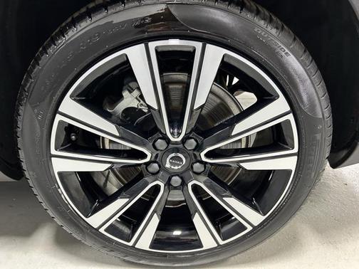 2024 Volvo V60 Cross Country B5 Ultimate