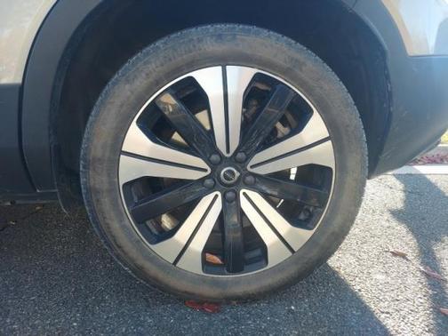 2023 Volvo XC40 Recharge Pure Electric Twin Plus