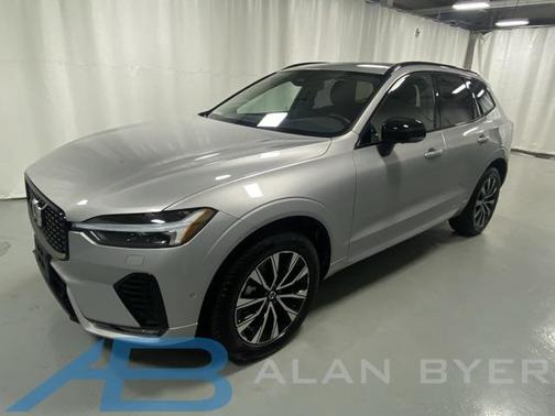 2025 Volvo XC60 B5 Plus