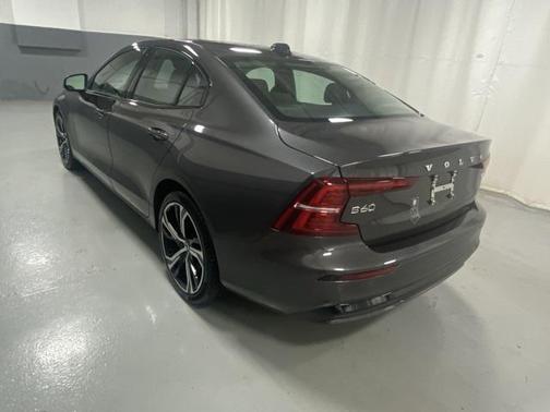 2025 Volvo S60 B5 Core
