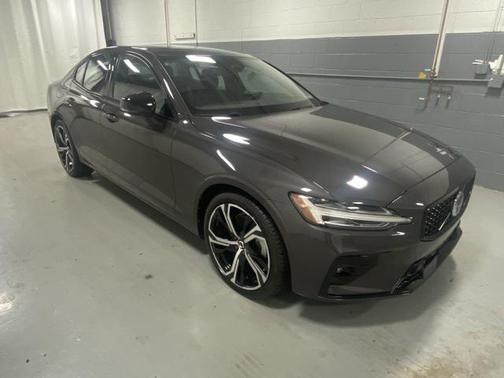 2025 Volvo S60 B5 Core