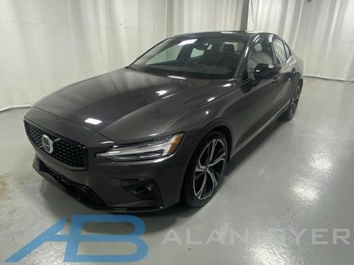 2025 Volvo S60 B5 Core