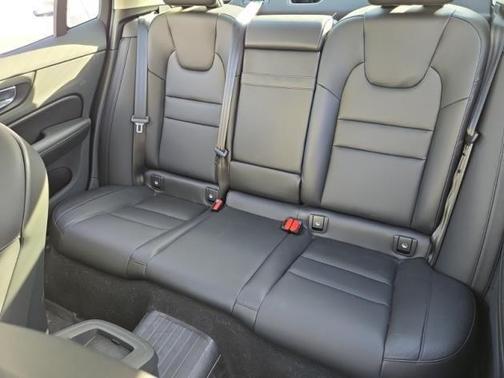 2023 Volvo S60 B5 Core Dark Theme
