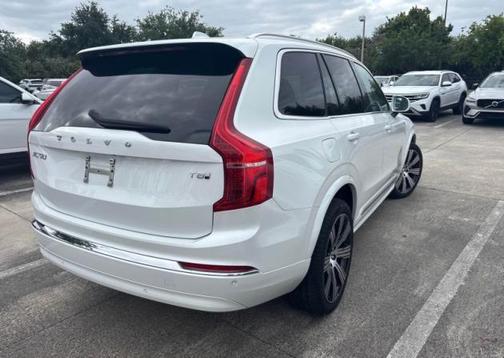 Crystal White Metallic 2025 Volvo XC90 Plug-In Hybrid T8 Core 7-Seater