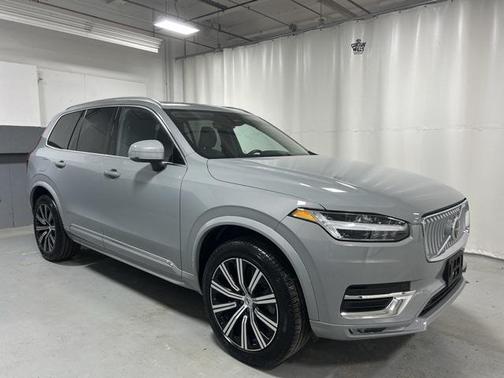 2025 Volvo XC90 B5 Core