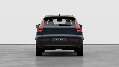 2026 Volvo XC40 B5 Ultra Black Edition